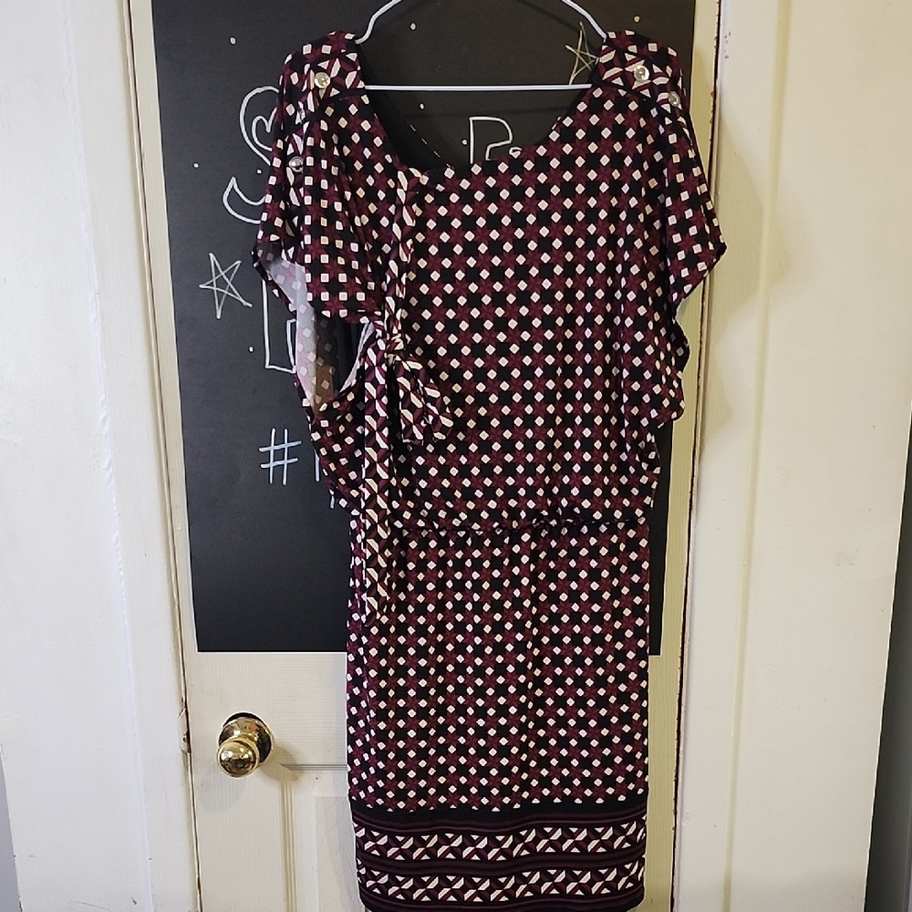 🔥 3/$25 🔥Elegant Polka Dot Dress